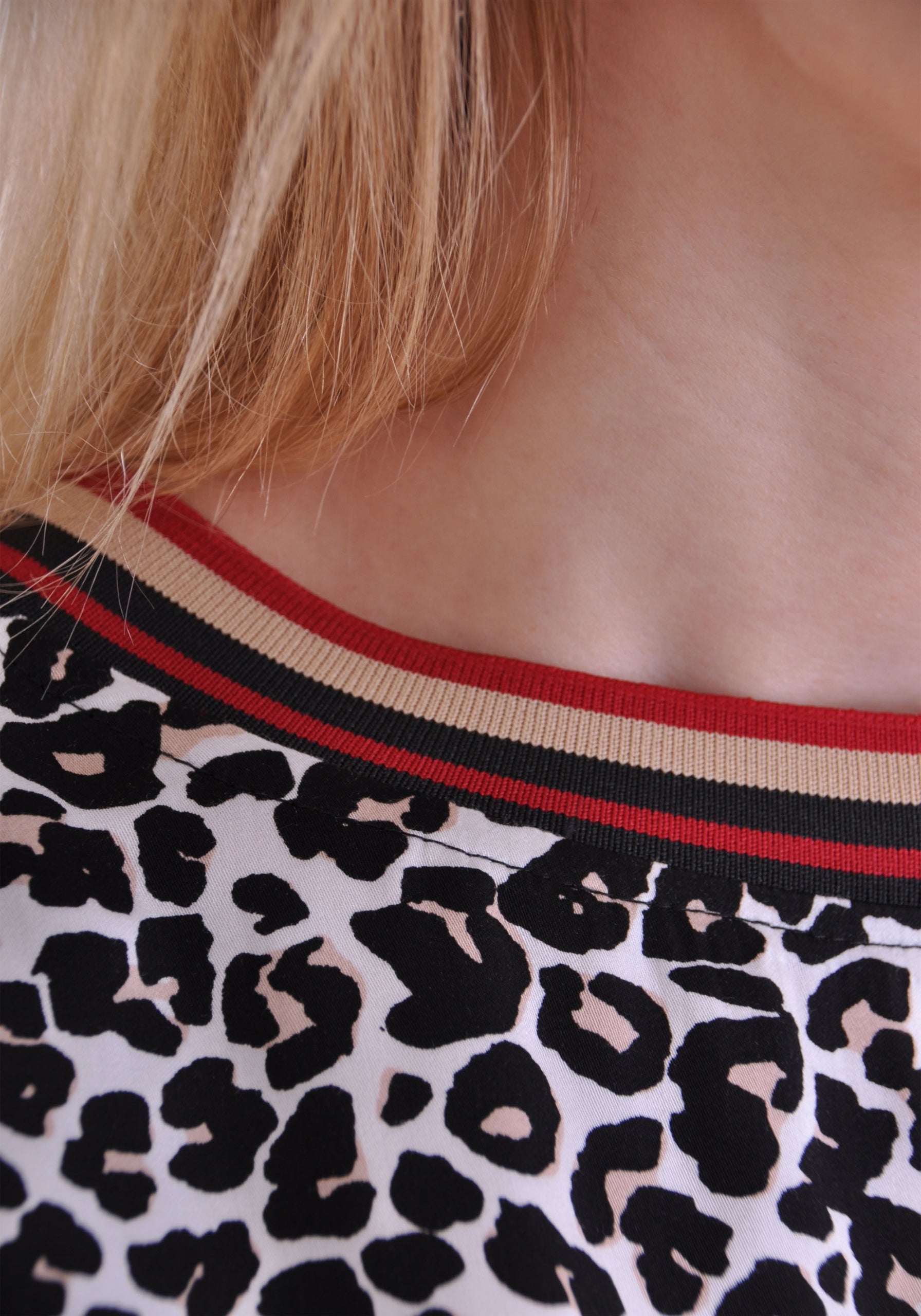 Shirt mit Gummibündchen 